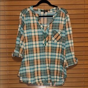 LYNN RYAN VEE NECK 3/4 ZIPPER PLAID CUFFED SLEEVES